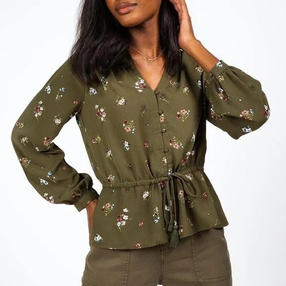 Miami x Francesca's | NWT Rayna Green Floral Print Long Sleeve Tie Waist Blouse